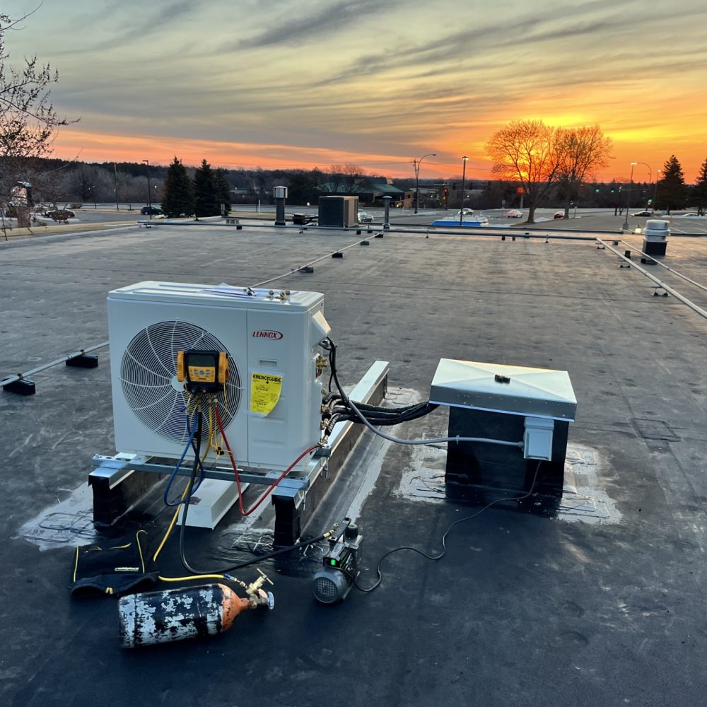 Rooftop-RTU-Install-with-Sunrise